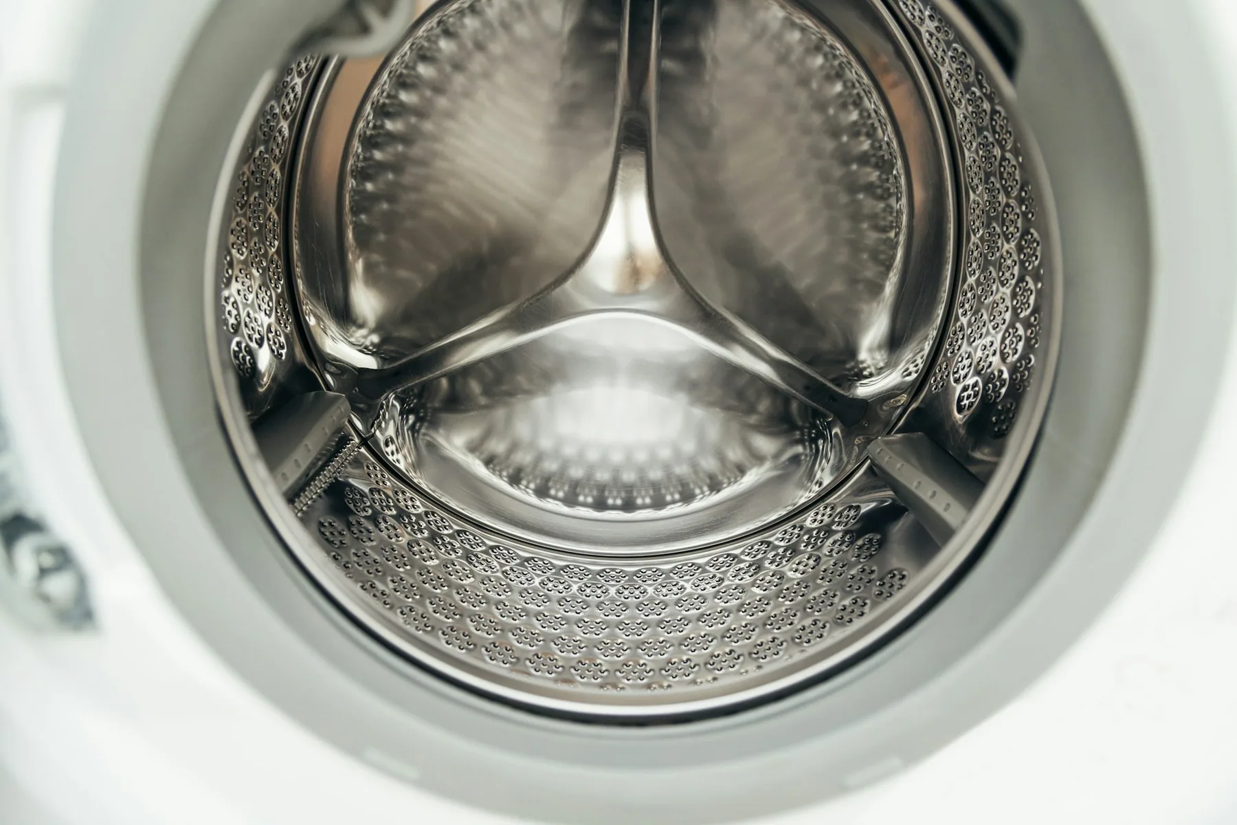 Dark clothing in a washing machine drum